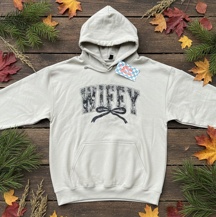 Wifey Hunting Camo Gildan Hoodie