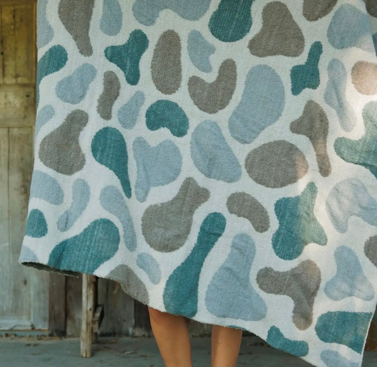Camo Luxury Throw Blanket